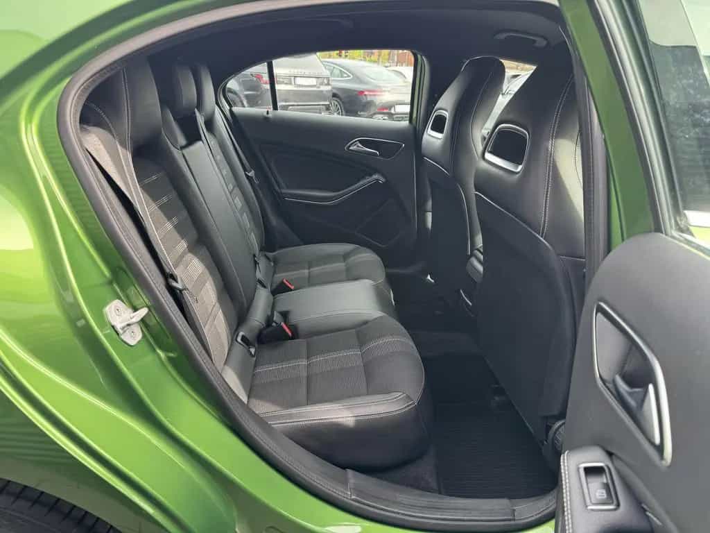 Mercedes-Benz A-Class 180 URBAN BlueEfficiency *LED|NAVI|KAMERA|TÜV* 09/2017-photo-34