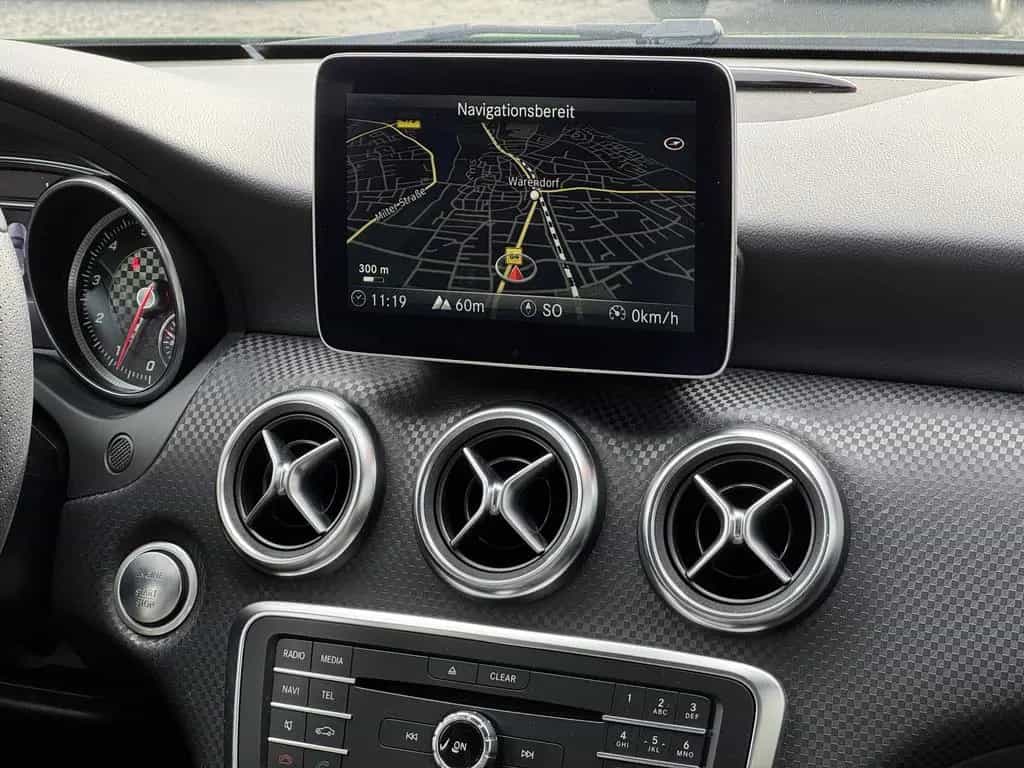 Mercedes-Benz A-Class 180 URBAN BlueEfficiency *LED|NAVI|KAMERA|TÜV* 09/2017-photo-35