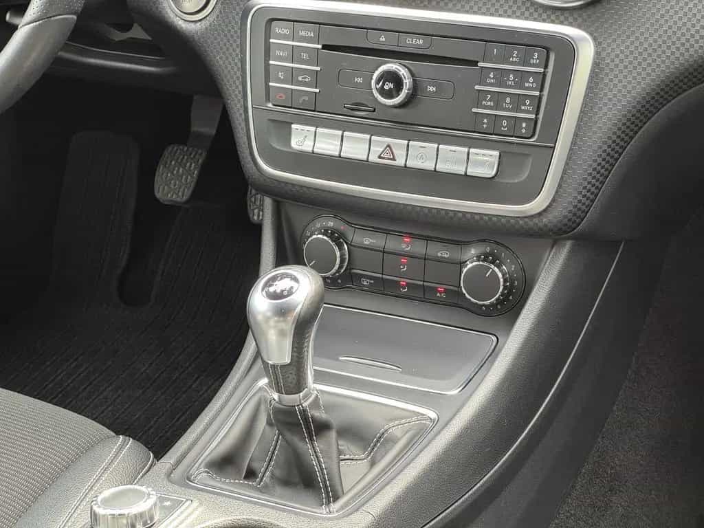 Mercedes-Benz A-Class 180 URBAN BlueEfficiency *LED|NAVI|KAMERA|TÜV* 09/2017-photo-39