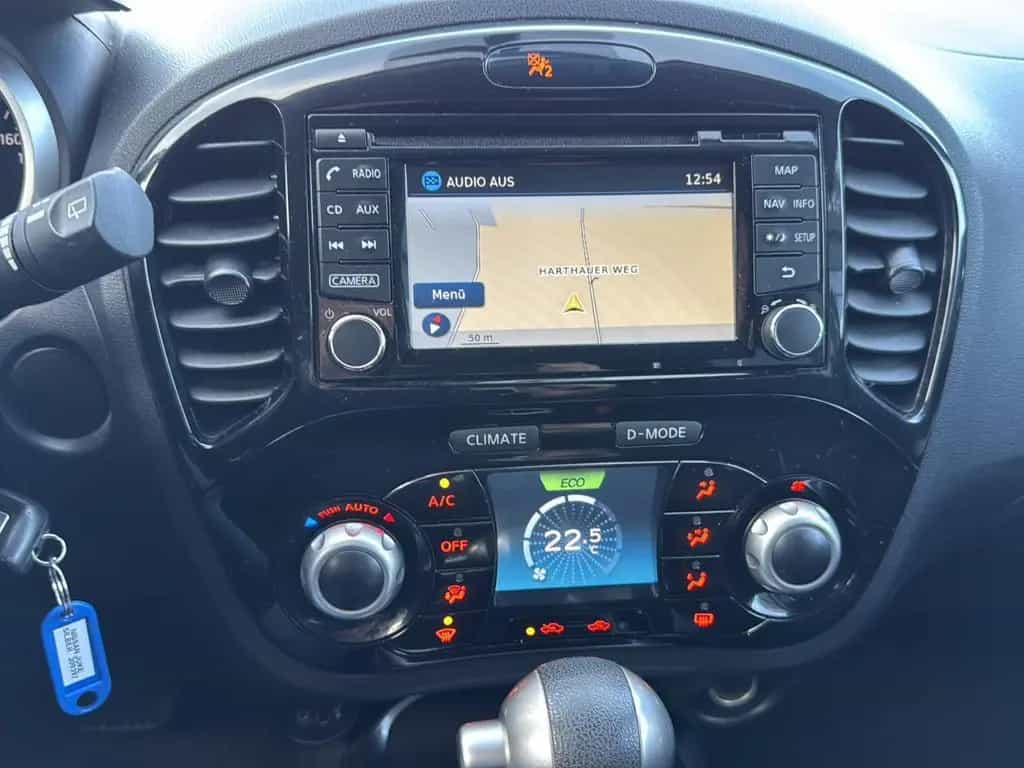 Nissan Juke 1,6 Automatik nur 80 TKm! mit NAVI + Kamera 03/2016-photo-8