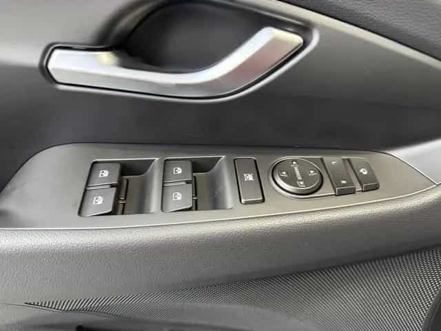 Hyundai i30 FL (MY25) 1.5 T-GDI (140 PS) 7-DCT Advantage 11/2025-photo-15