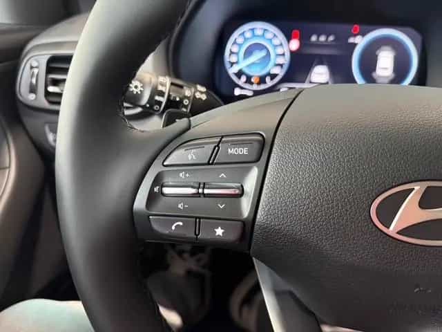 Hyundai i30 FL (MY25) 1.5 T-GDI (140 PS) 7-DCT Advantage 11/2025-photo-16