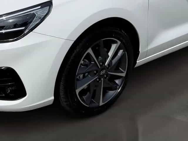 Hyundai i30 FL (MY25) 1.5 T-GDI (140 PS) 7-DCT Advantage 11/2025-photo-18