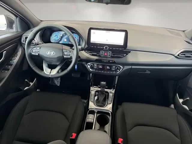 Hyundai i30 FL (MY25) 1.5 T-GDI (140 PS) 7-DCT Advantage 11/2025-photo-8