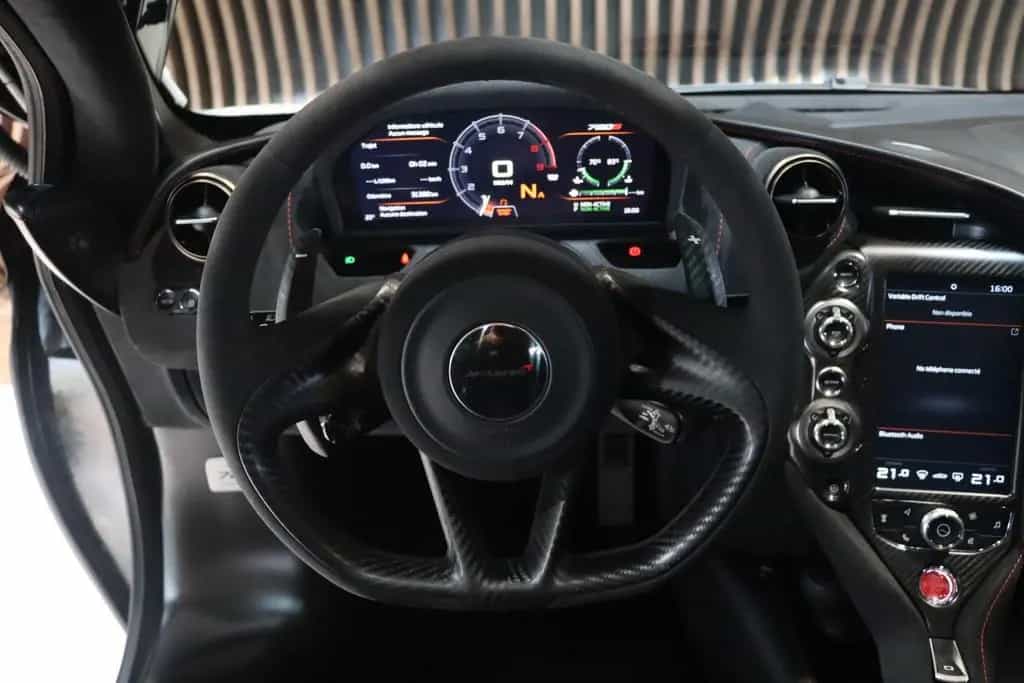 McLaren 720S Performance - Lift - Gorilla - Carbon 1&2 01/2019-photo-8
