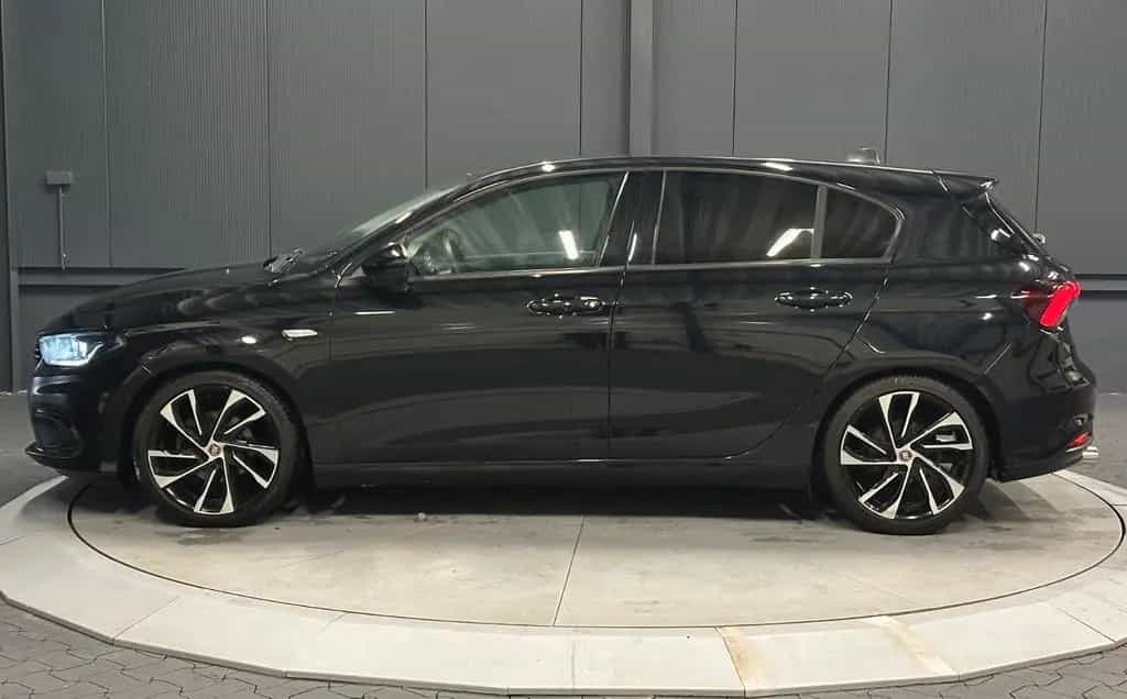 Fiat Tipo 1.4 Turbo S-Design *XENON*T-LEDER*18Zoll* 06/2018-photo-1