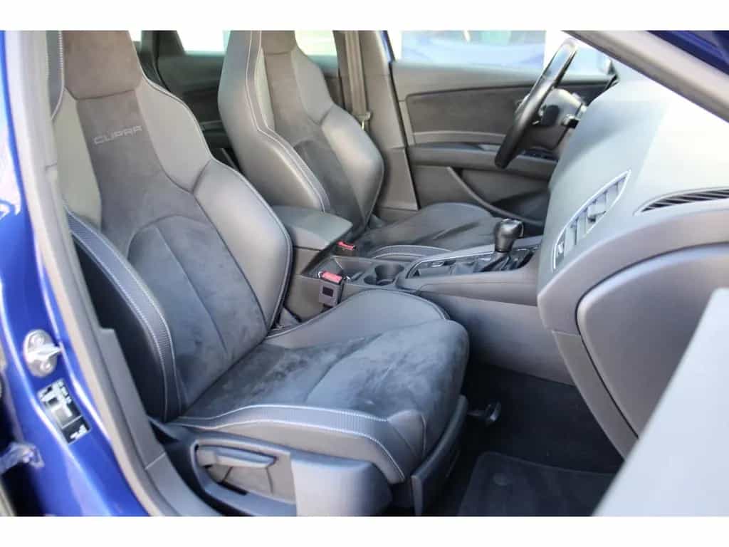 Seat Leon 300 4Drive Cupra Remus H&R DSG ACC LED Pano 01/2019-photo-10