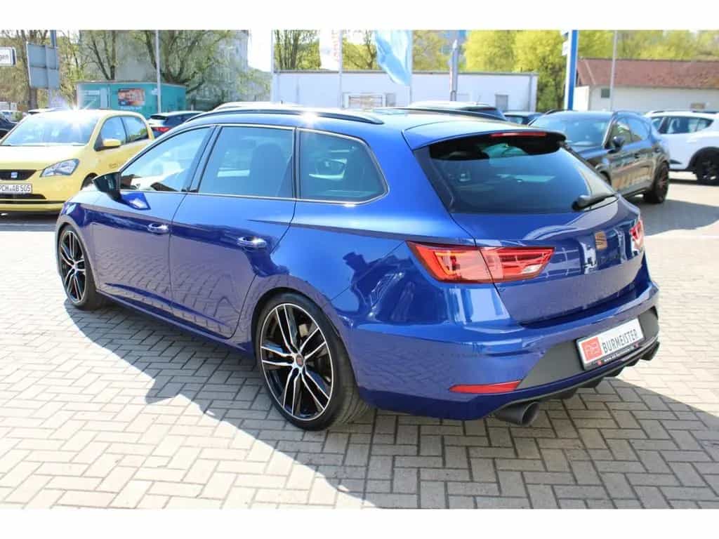 Seat Leon 300 4Drive Cupra Remus H&R DSG ACC LED Pano 01/2019-photo-2