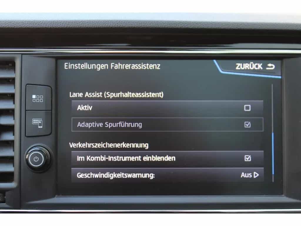 Seat Leon 300 4Drive Cupra Remus H&R DSG ACC LED Pano 01/2019-photo-24