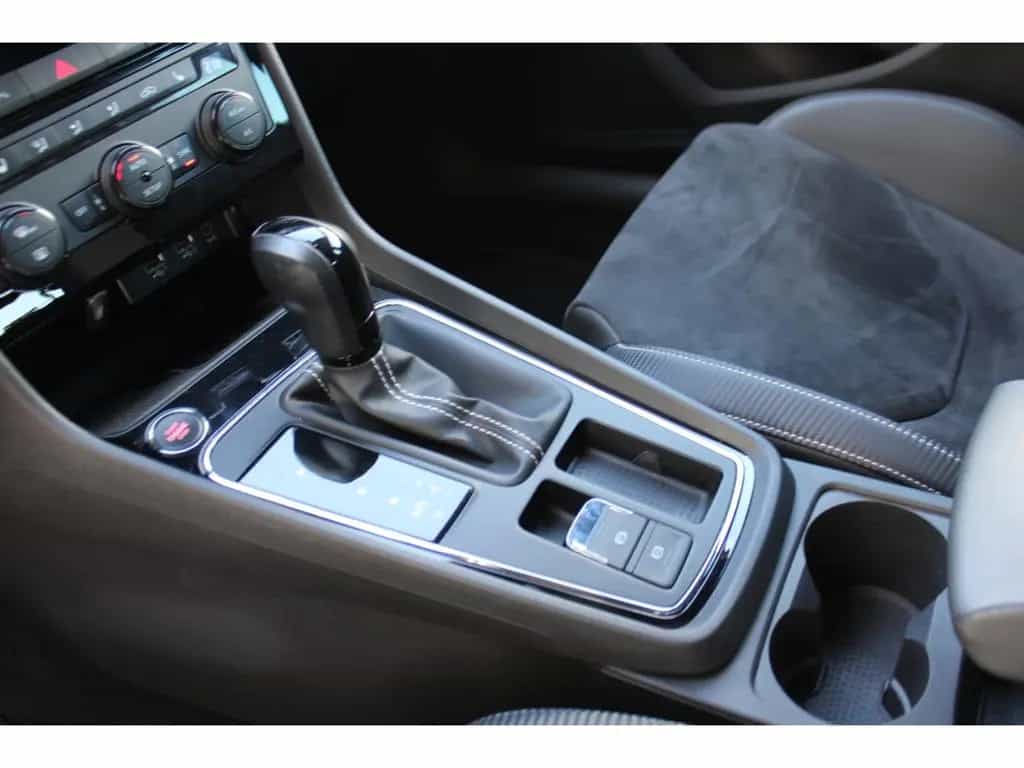 Seat Leon 300 4Drive Cupra Remus H&R DSG ACC LED Pano 01/2019-photo-27