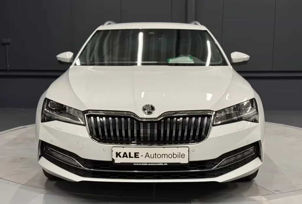 Skoda Superb Combi L&K *19Zoll*LEDER/Braun*SitzKlima* 09/2022-photo-10