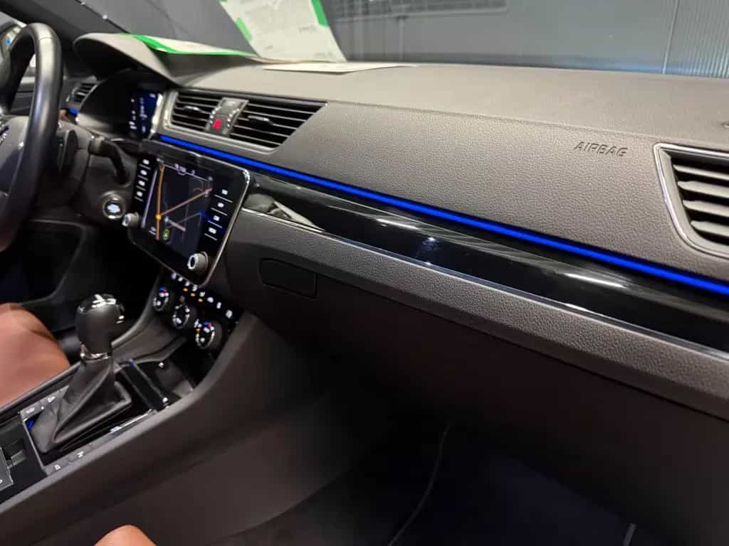 Skoda Superb Combi L&K *19Zoll*LEDER/Braun*SitzKlima* 09/2022-photo-14