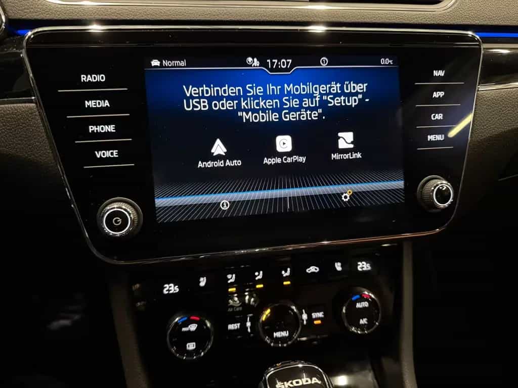 Skoda Superb Combi L&K *19Zoll*LEDER/Braun*SitzKlima* 09/2022-photo-16