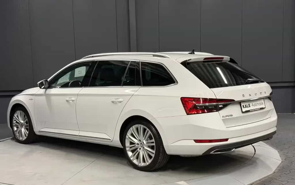 Skoda Superb Combi L&K *19Zoll*LEDER/Braun*SitzKlima* 09/2022-photo-4