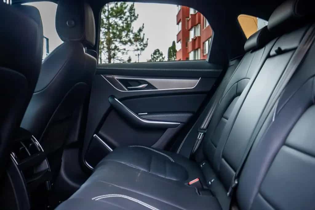 Jaguar F-Pace F-PACE R-Dynamic SE AWD 04/2023-photo-17