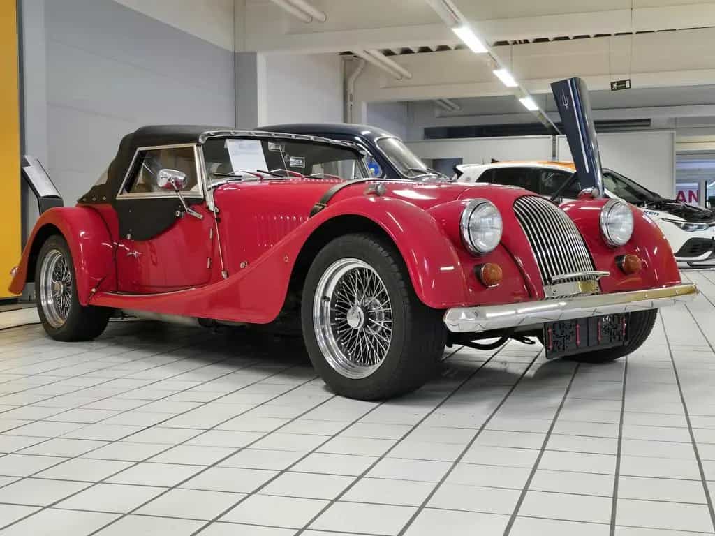 Morgan Plus 8 Morgan 05/2000-photo-0
