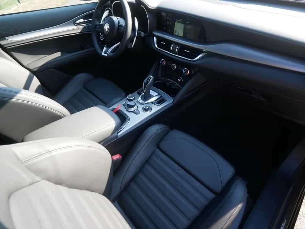 Alfa Romeo Stelvio VELOCE 2.2 DIESEL 16V 210 PS AT8 Q4 PREM 05/2026-photo-20