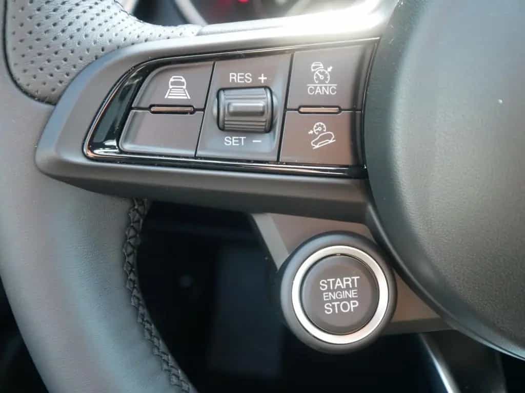 Alfa Romeo Stelvio VELOCE 2.2 DIESEL 16V 210 PS AT8 Q4 PREM 05/2026-photo-25