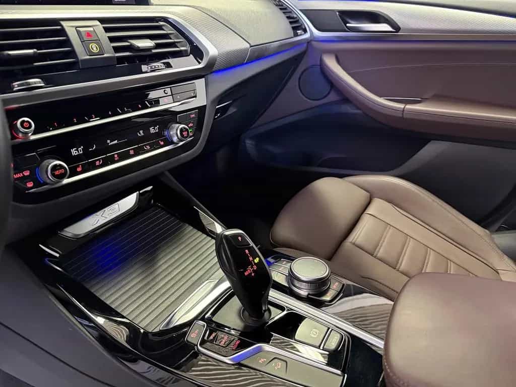 BMW X3 Sport*LED*Navi*AHK*Leder*Kamera* 10/2021-photo-19