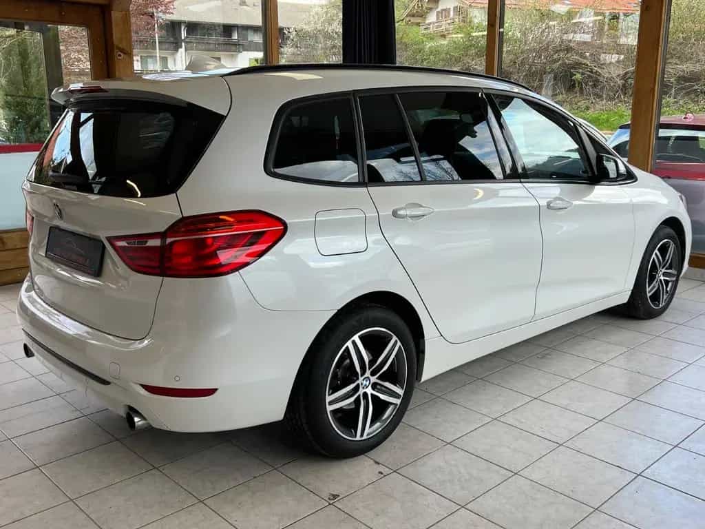 BMW 2 Series 220 i Gran Tourer Sport Line LED|AHK|DAB|1.HAND 11/2017-photo-11