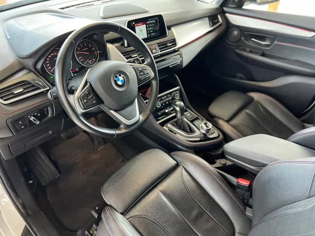 BMW 2 Series 220 i Gran Tourer Sport Line LED|AHK|DAB|1.HAND 11/2017-photo-17