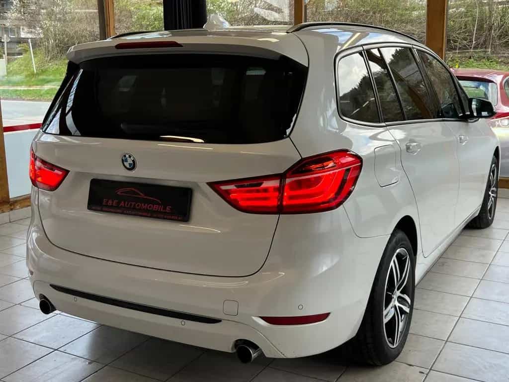 BMW 2 Series 220 i Gran Tourer Sport Line LED|AHK|DAB|1.HAND 11/2017-photo-8