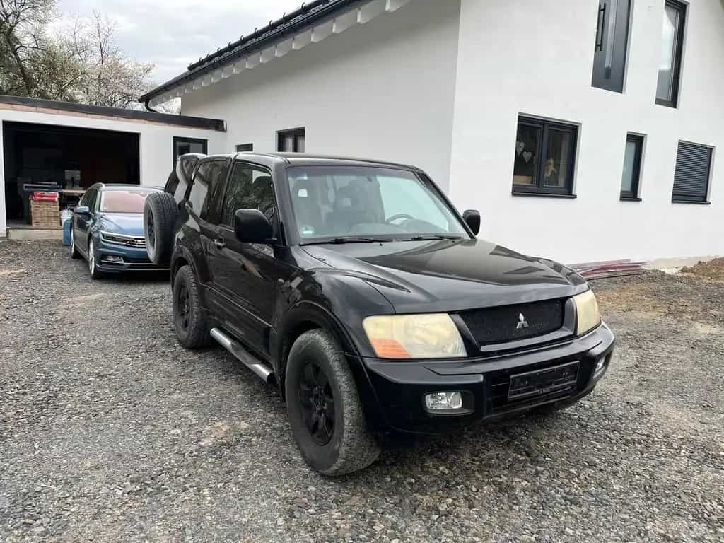Mitsubishi Pajero V60 kurz 01/2002-photo-1