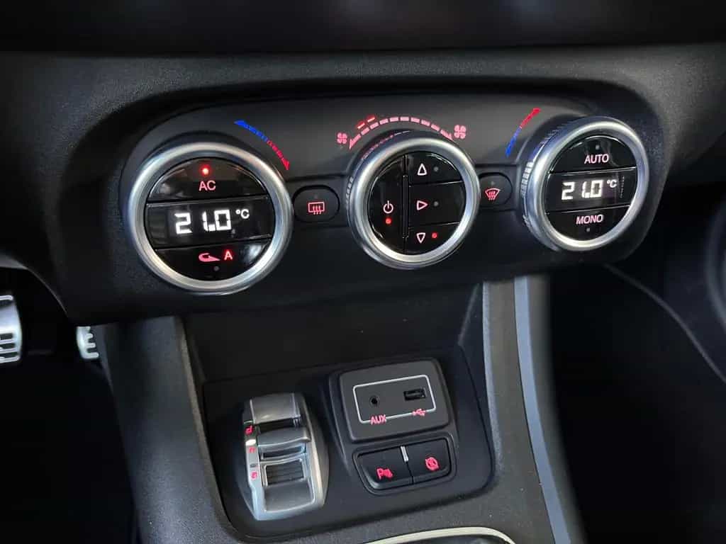 Alfa Romeo Giulietta Lusso Ti BOSE XENON NAVI 12/2020-photo-17