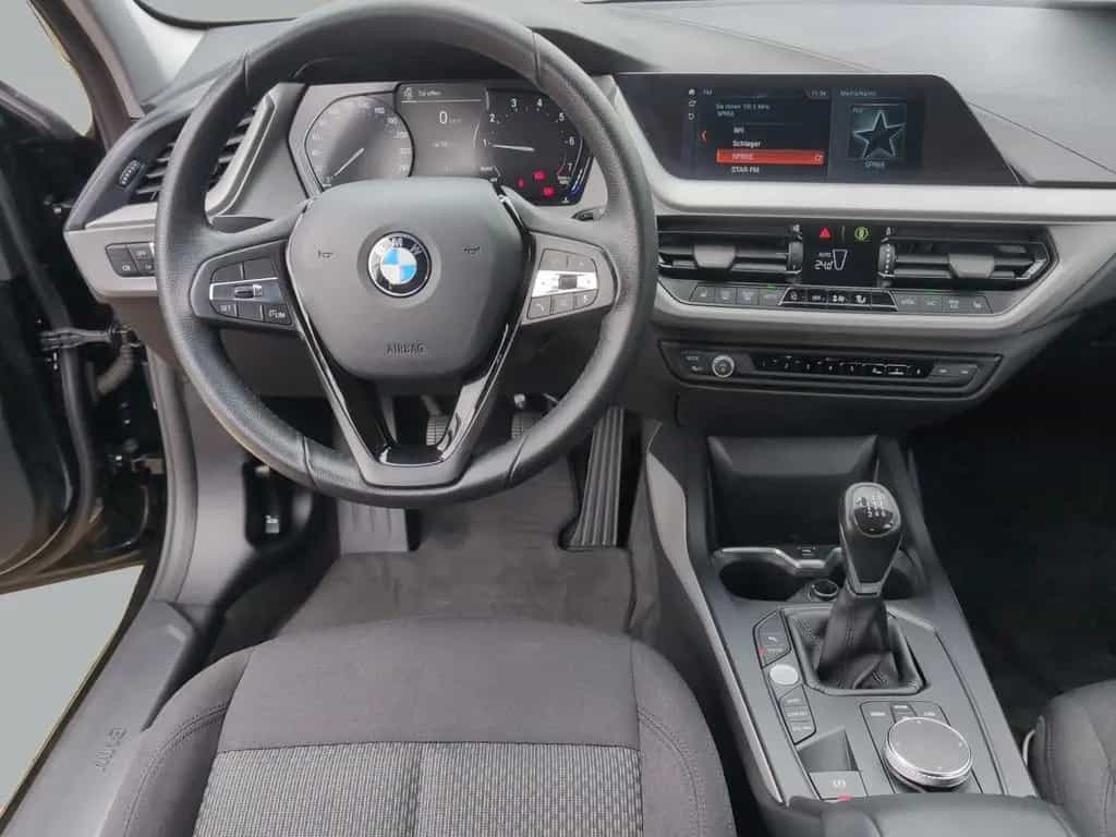 BMW 118 i SITZHEIZUNG CONNECTED PAKET 03/2020-photo-15