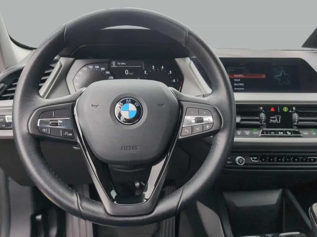 BMW 118 i SITZHEIZUNG CONNECTED PAKET 03/2020-photo-16