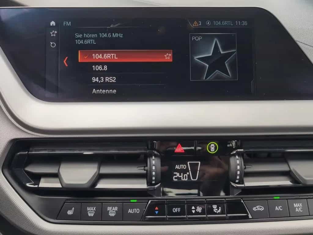 BMW 118 i SITZHEIZUNG CONNECTED PAKET 03/2020-photo-17