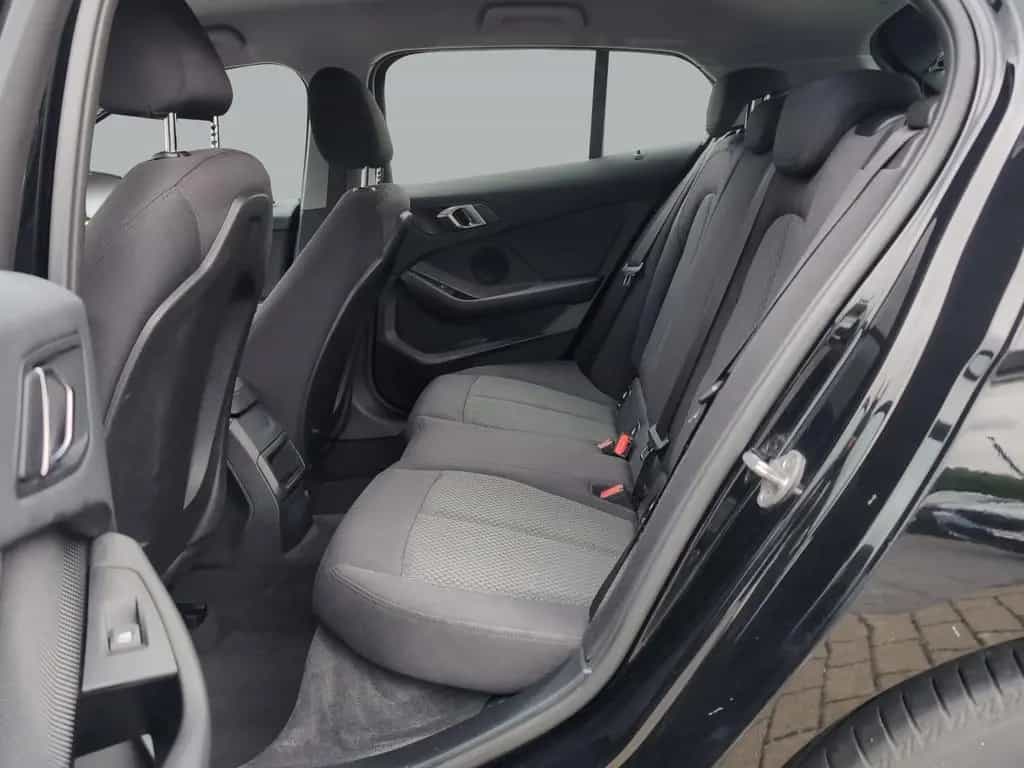 BMW 118 i SITZHEIZUNG CONNECTED PAKET 03/2020-photo-29