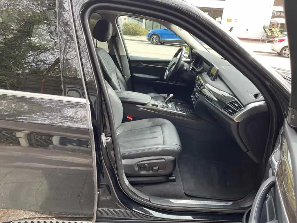BMW X5 xDrive35i 8fach fast Vollausst ACC PANO 360° 07/2017-photo-10