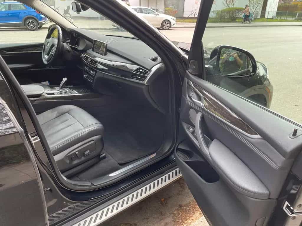 BMW X5 xDrive35i 8fach fast Vollausst ACC PANO 360° 07/2017-photo-11