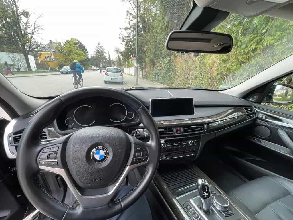 BMW X5 xDrive35i 8fach fast Vollausst ACC PANO 360° 07/2017-photo-14