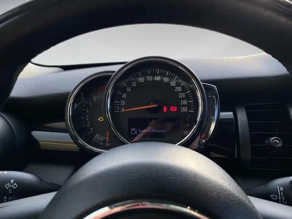 MINI Cooper 1.5 DCC.LED.ACC.LED.Navi.Tempomat 03/2019-photo-3