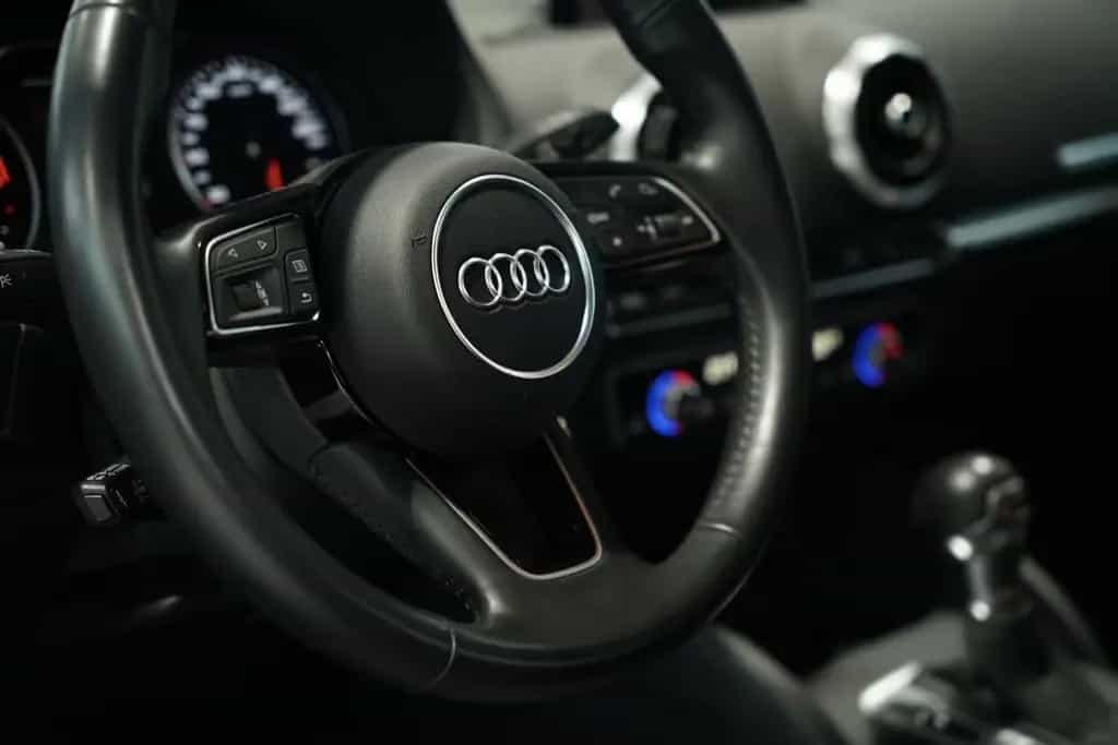 Audi A3 q Sportback 2.0 TFSI S-Tr. *1.H *ACC*Pano*PDC 04/2019-photo-25