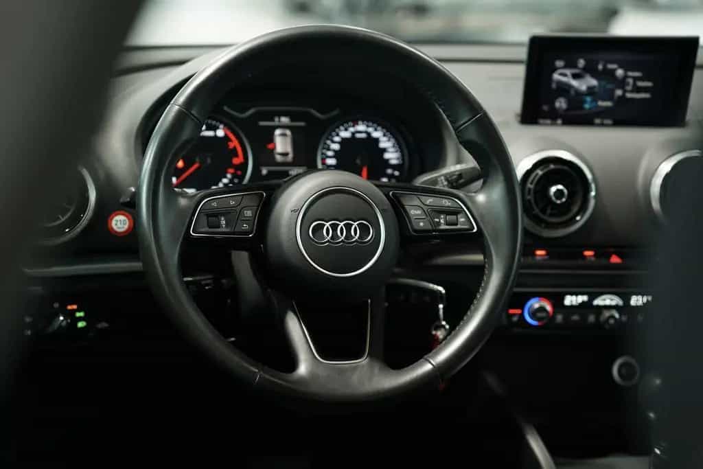 Audi A3 q Sportback 2.0 TFSI S-Tr. *1.H *ACC*Pano*PDC 04/2019-photo-40