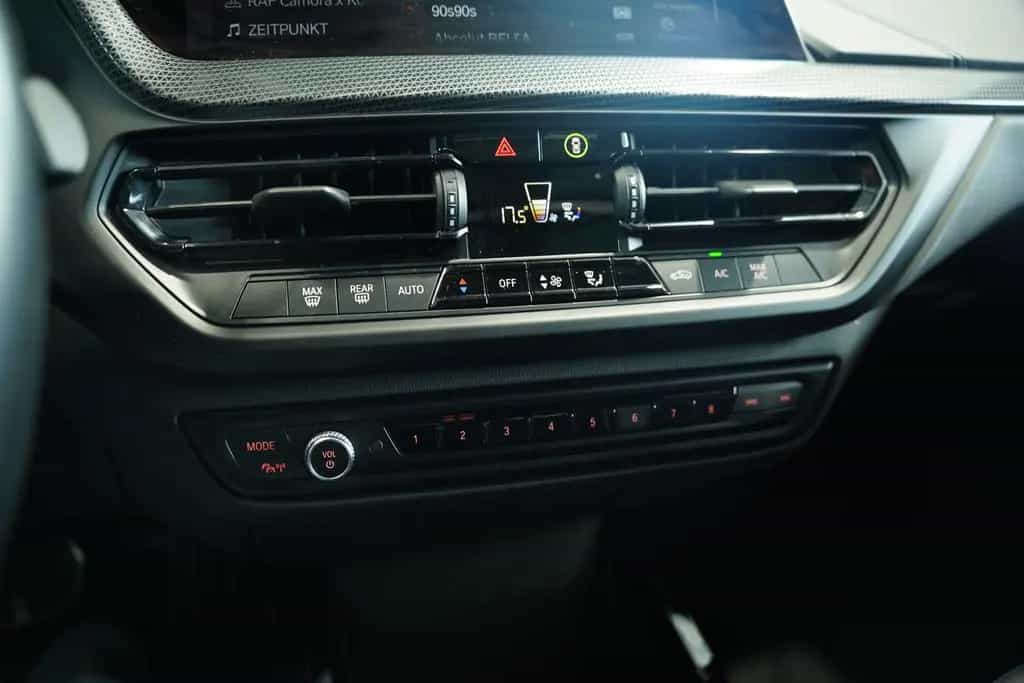 BMW 1 Series 118 i M Sportpaket *1.HD *ACC *Memory *Pano 03/2021-photo-41