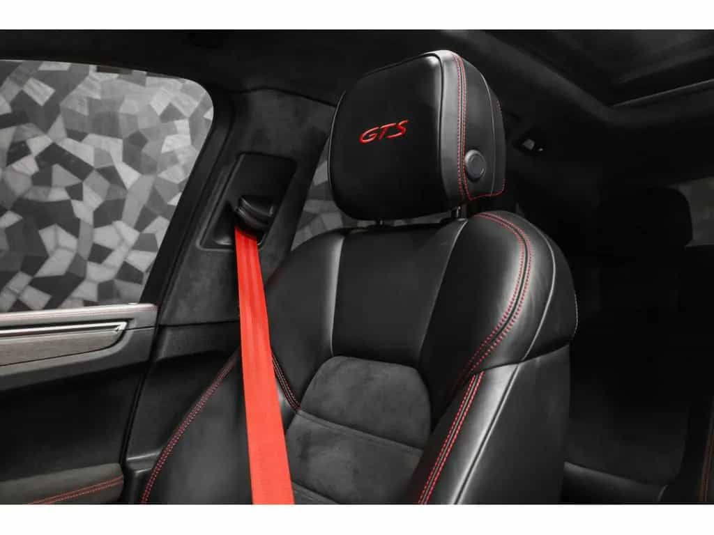 Porsche Macan II GTS - Carmin Red 02/2020-photo-22