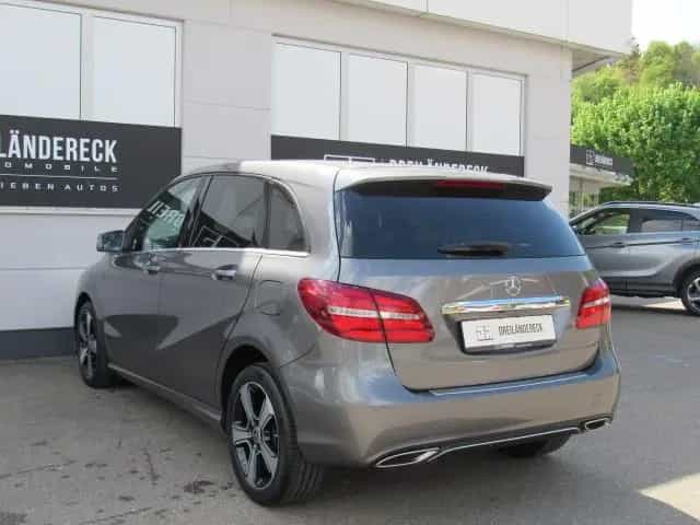 Mercedes-Benz B-Class 200 Score 12/2016-photo-2