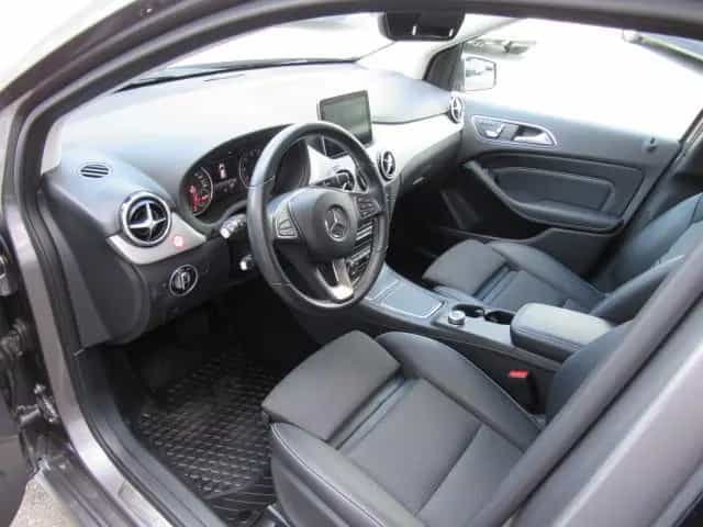 Mercedes-Benz B-Class 200 Score 12/2016-photo-5