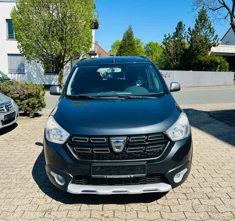 Dacia Lodgy Stepway *SHZ, Navi, RFK, Temp.* 05/2019-photo-2