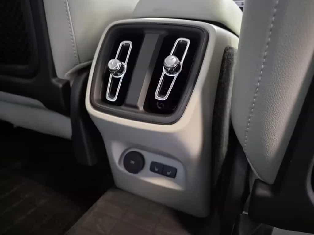 Volvo XC40 XC 40Momentum AWD / H&K Sound / 1. Hand / S-HEFT 10/2018-photo-11