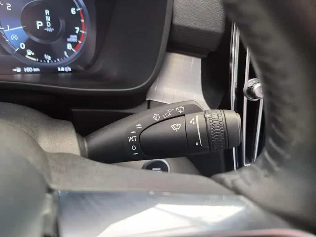 Volvo XC40 XC 40Momentum AWD / H&K Sound / 1. Hand / S-HEFT 10/2018-photo-19