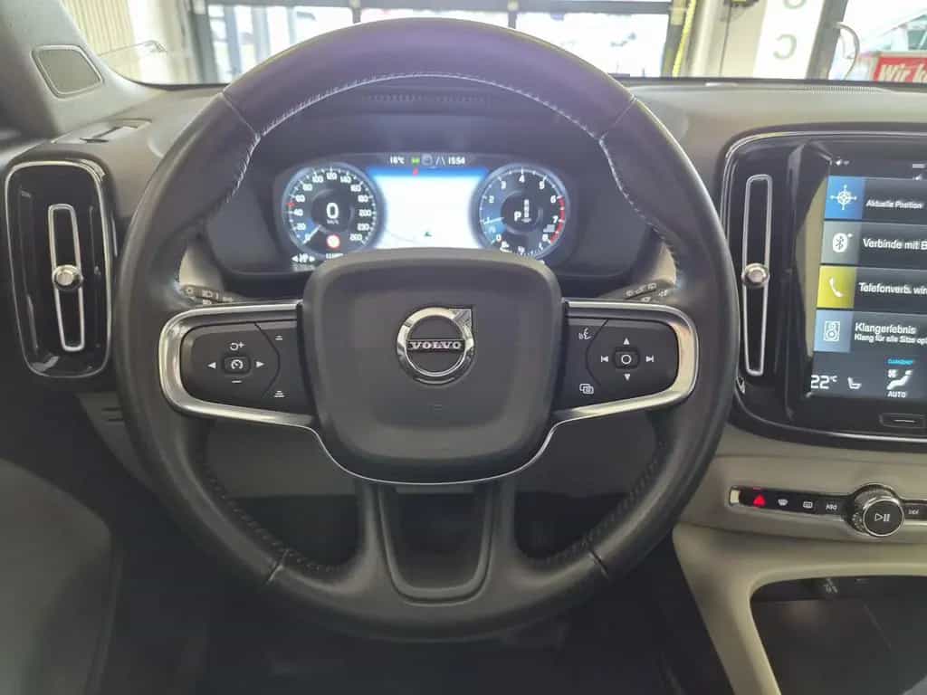 Volvo XC40 XC 40Momentum AWD / H&K Sound / 1. Hand / S-HEFT 10/2018-photo-20