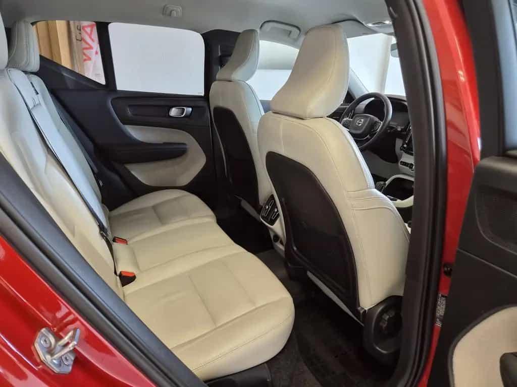 Volvo XC40 XC 40Momentum AWD / H&K Sound / 1. Hand / S-HEFT 10/2018-photo-24