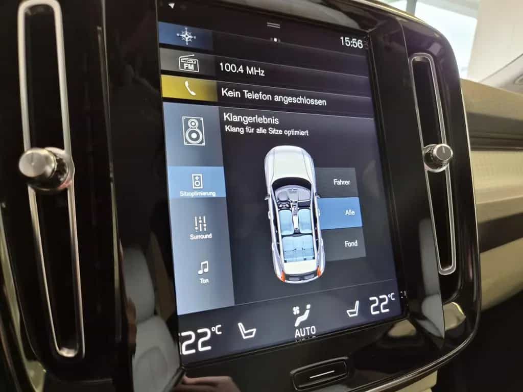 Volvo XC40 XC 40Momentum AWD / H&K Sound / 1. Hand / S-HEFT 10/2018-photo-28