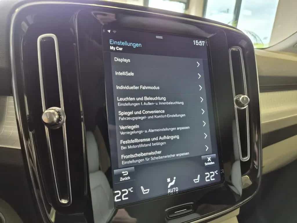 Volvo XC40 XC 40Momentum AWD / H&K Sound / 1. Hand / S-HEFT 10/2018-photo-29