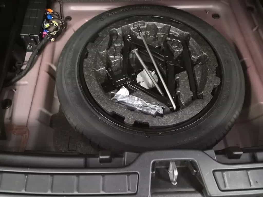 Volvo XC40 XC 40Momentum AWD / H&K Sound / 1. Hand / S-HEFT 10/2018-photo-6